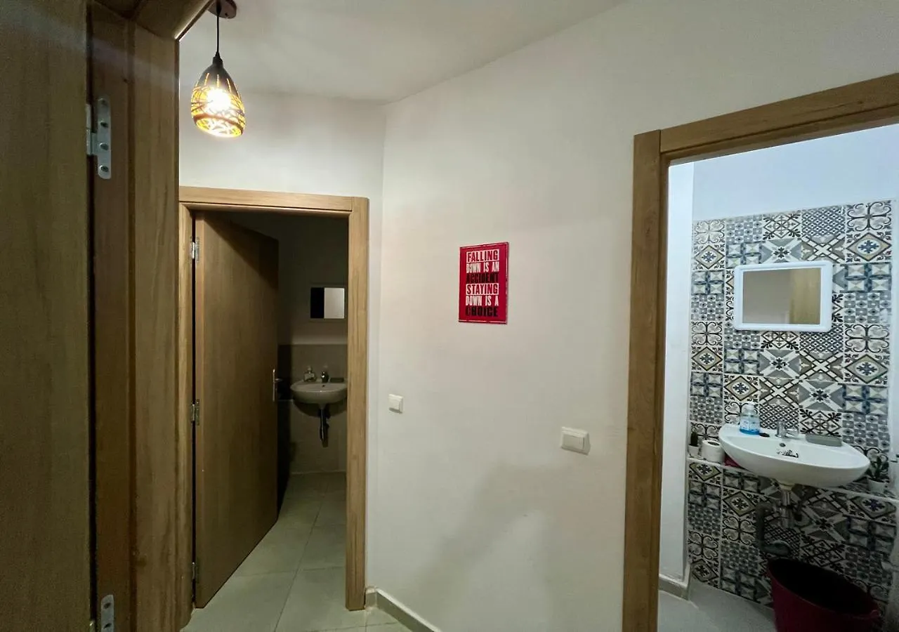 Bord De Mer: Appartement A 500M De La Plage & Surf Агадир