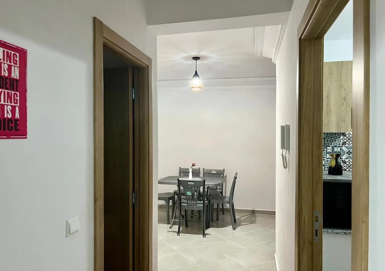 Апартаменты Bord De Mer: Appartement A 500M De La Plage & Surf Агадир